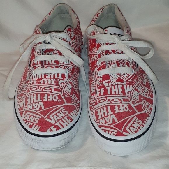 Vans Doheny White/Red OTW Repeat Shoe
Youth Sized - Picture 7 of 13